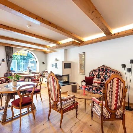 Seraina Hotel