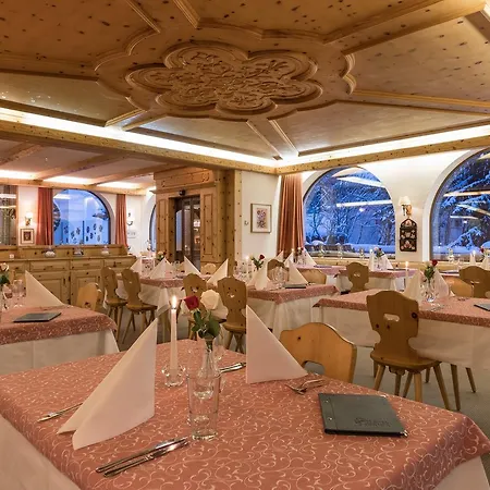 Seraina Hotel
